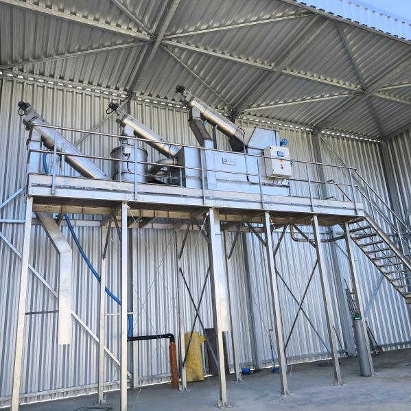 100002201959f09af51027140756