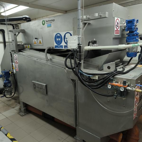 100002544332ce81581128111041